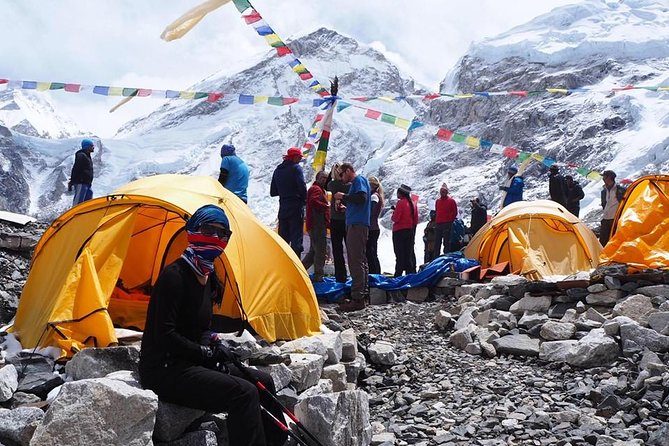 Short Everest Base Camp Trek 10 Days - The final approach to Everest Base Camp